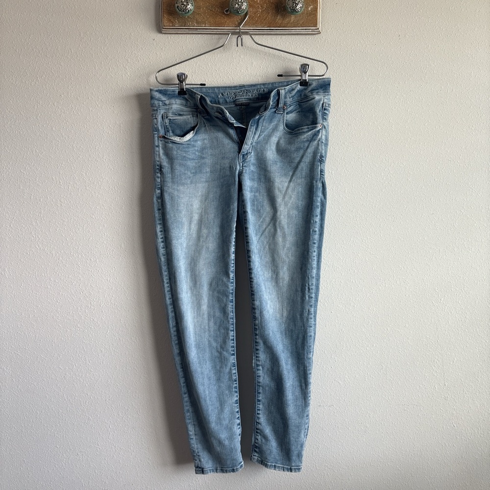 American Eagle Outfitters Light Blue Skinny Jeans